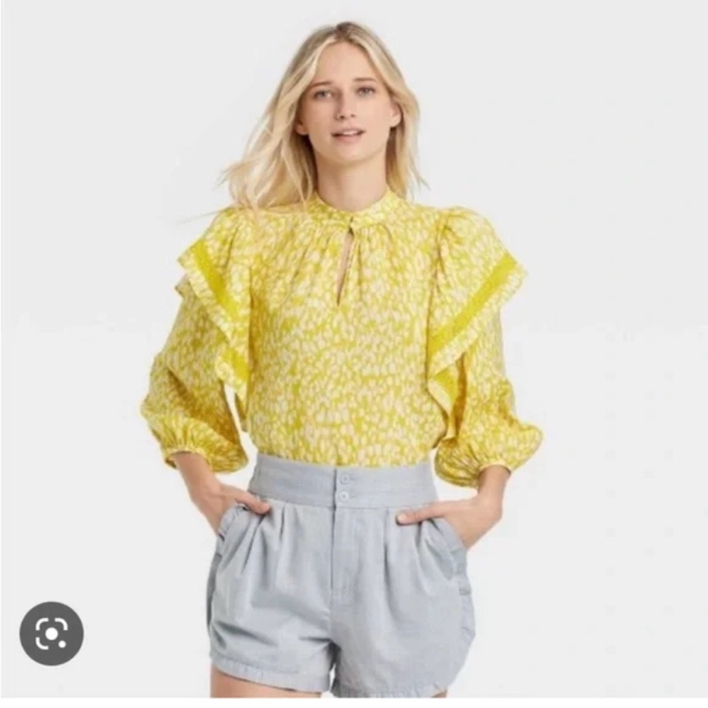 Who What Wear Yellow Ruffled Mandarin Collar Blouse Large‎